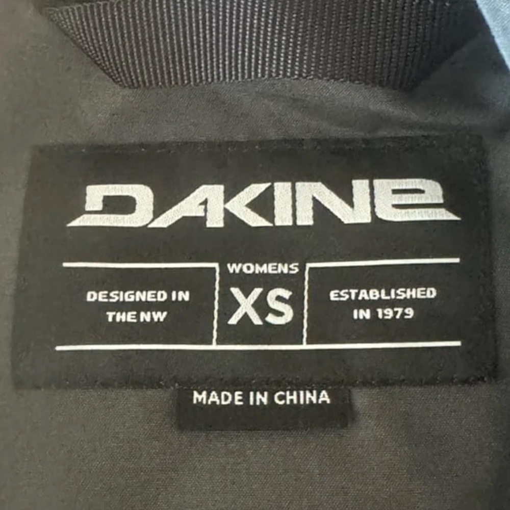 DAKINE Women’s Willow Ski Snowboard Winter Jacket Shadow Grey Quilted Size XS - Picture 2 of 12